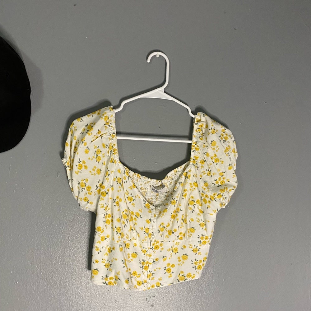 Hollister blouse